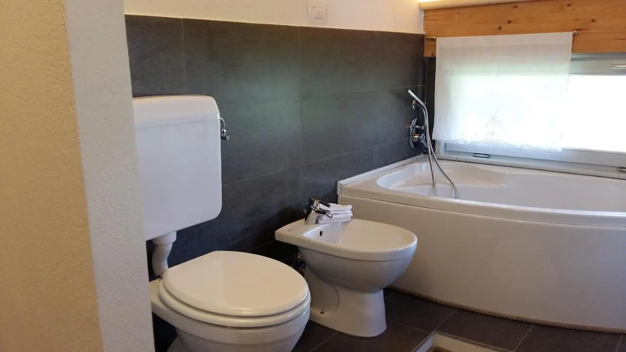 A Casa Di Sophi Lago Maggiore Private Outdoor Sauna Apartment Angera